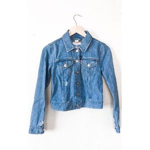 Levi’s Trucker Cropped Distressed Denim Jacket